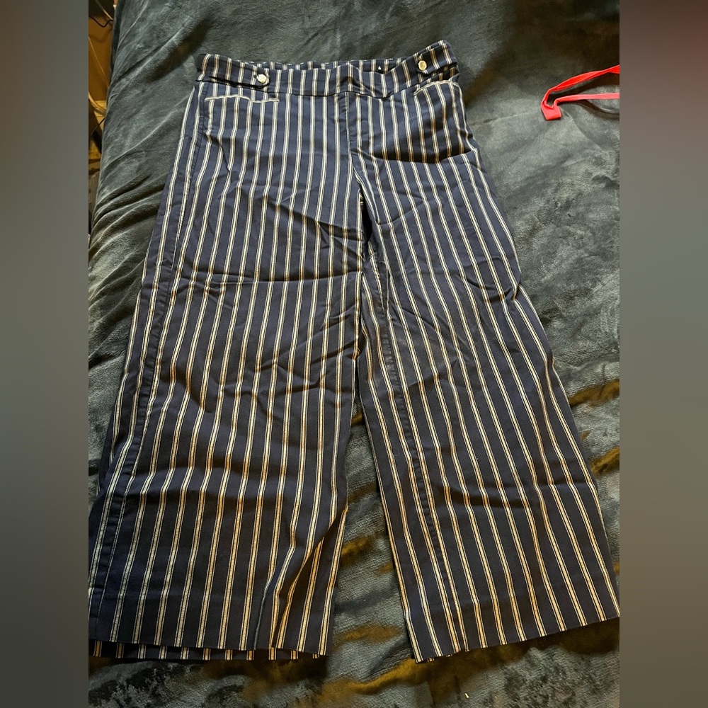 Chico's Navy Striped Capri - EUC